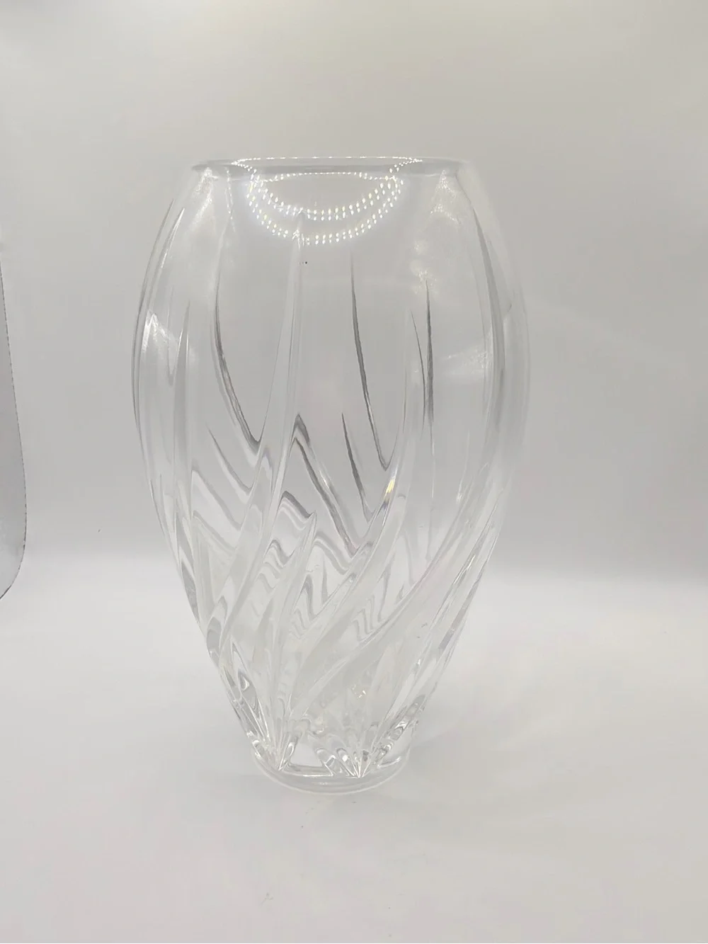Waterford Marquise Wyndmere Vase, Cut Lead Crystal, 7 in - 2 Lbs 5 oz